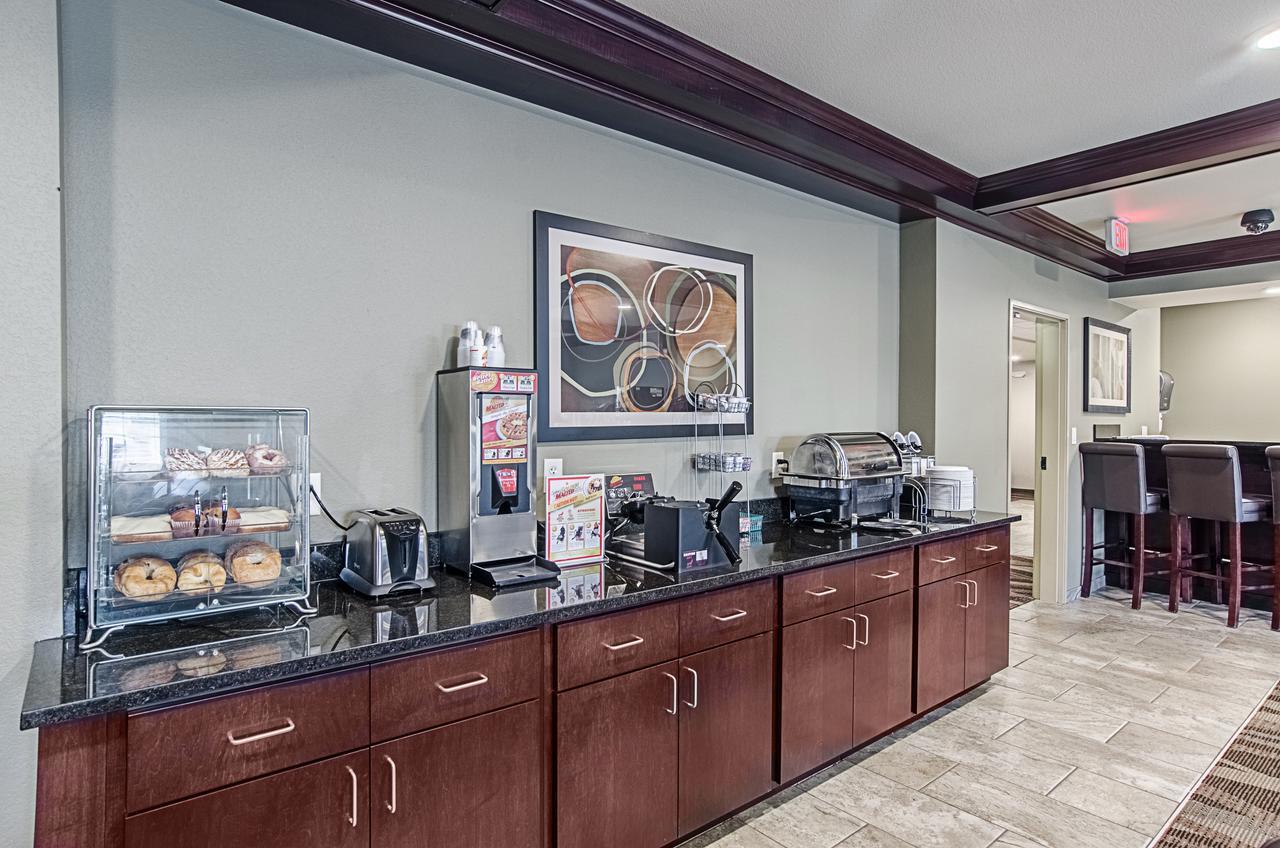 Cobblestone Inn & Suites - Guernsey Zewnętrze zdjęcie