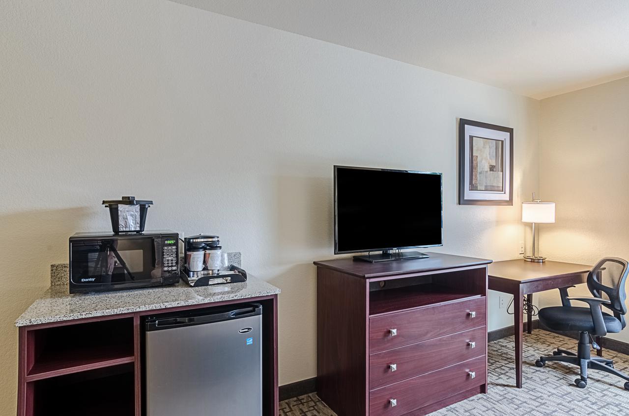 Cobblestone Inn & Suites - Guernsey Zewnętrze zdjęcie