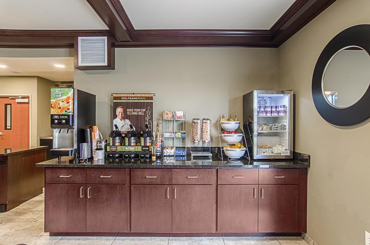 Cobblestone Inn & Suites - Guernsey Zewnętrze zdjęcie