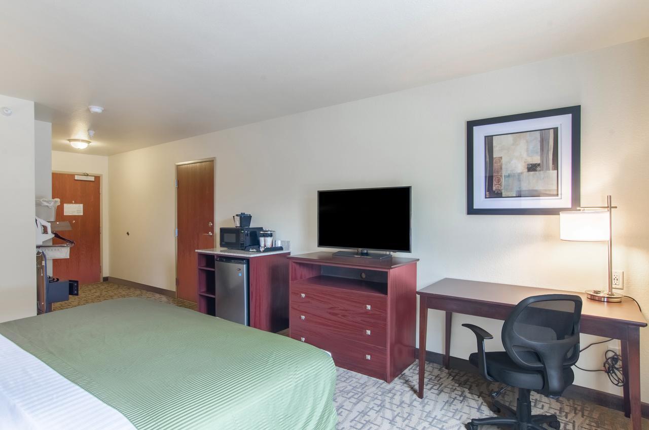 Cobblestone Inn & Suites - Guernsey Zewnętrze zdjęcie